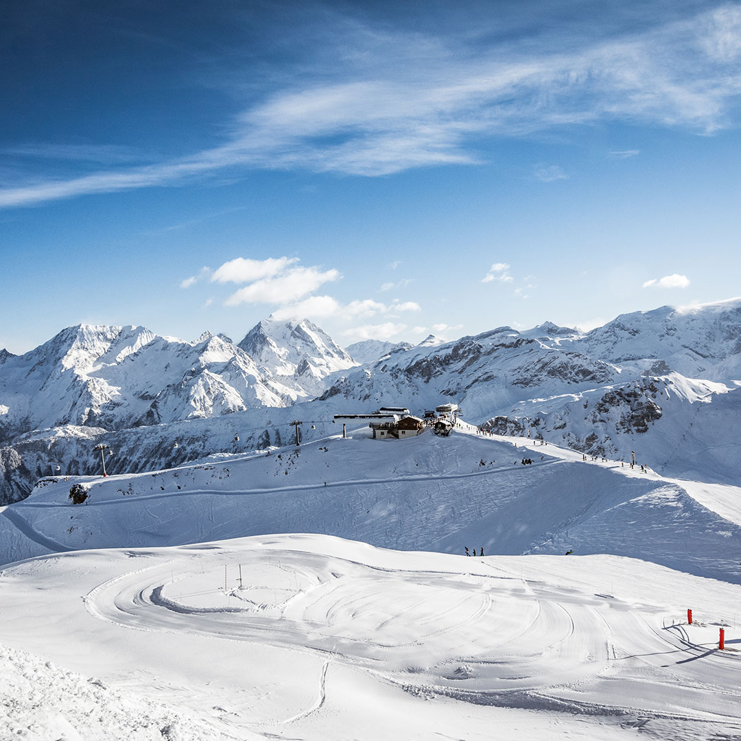 station proche lyon 3 vallees