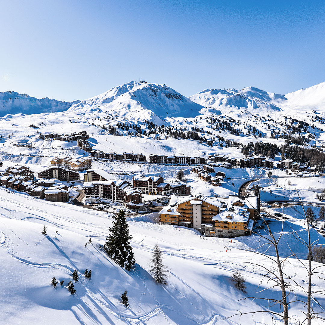 station proche lyon La Plagne